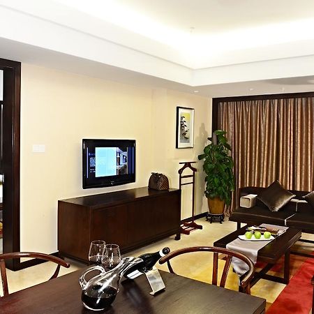Vienna International Hotel University Town Сучжоу Номер фото